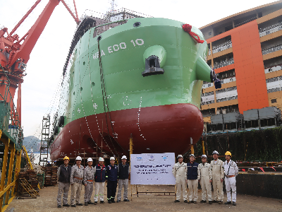 決戰(zhàn)四季度丨東南造船69.8米維護工作船（MW640-4）順利下水